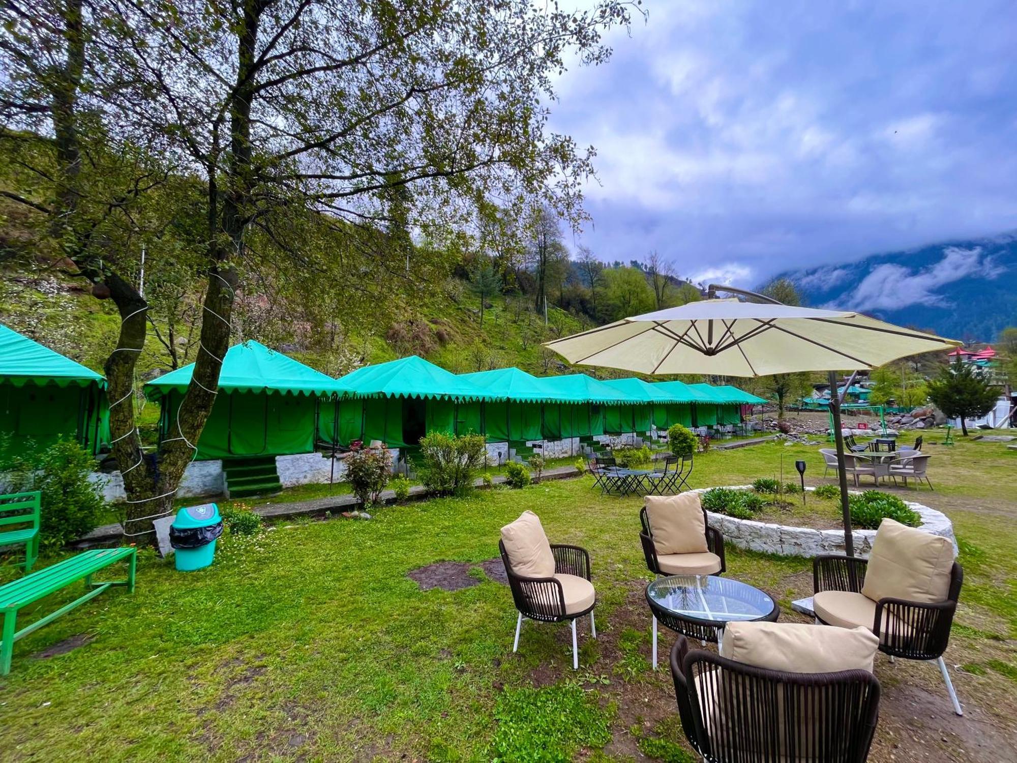 Himalayan Riverside Swiss Cottage Tents, Manali Manāli Exterior foto