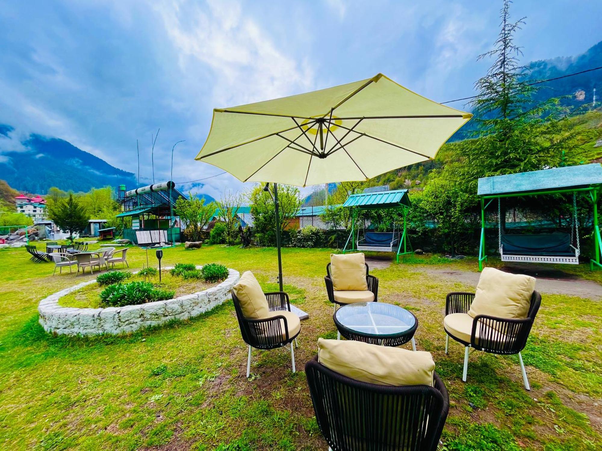 Himalayan Riverside Swiss Cottage Tents, Manali Manāli Exterior foto