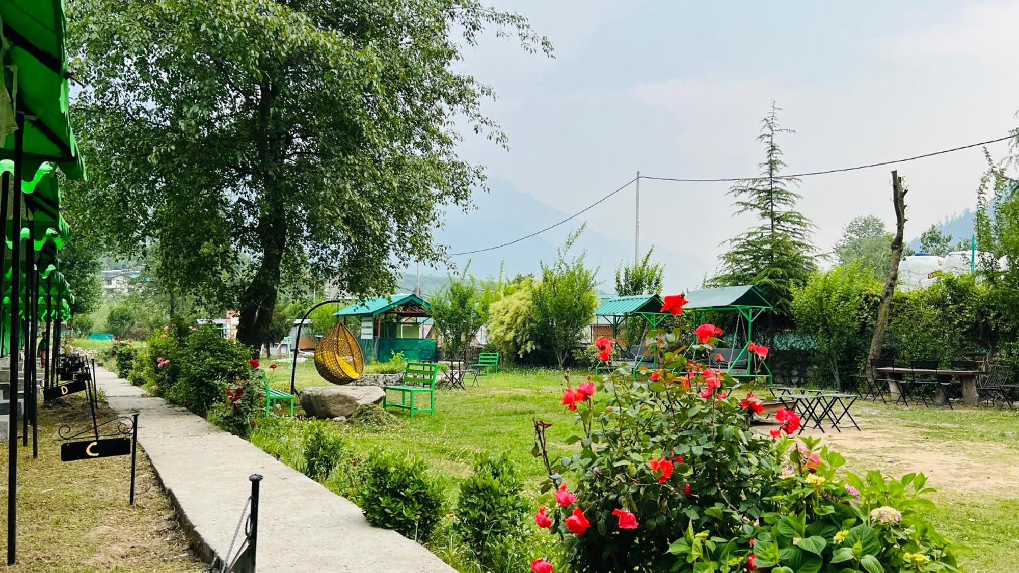 Himalayan Riverside Swiss Cottage Tents, Manali Manāli Exterior foto