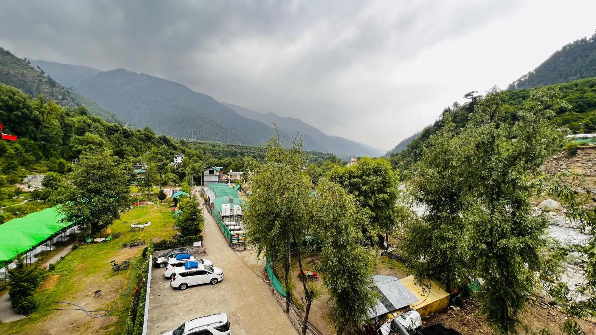 Himalayan Riverside Swiss Cottage Tents, Manali Manāli Exterior foto