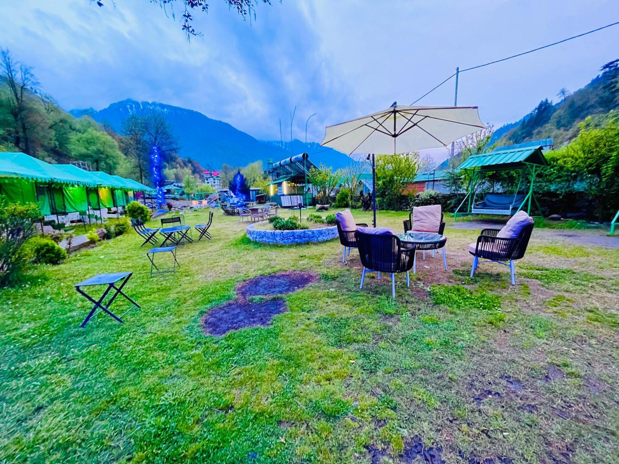 Himalayan Riverside Swiss Cottage Tents, Manali Manāli Exterior foto