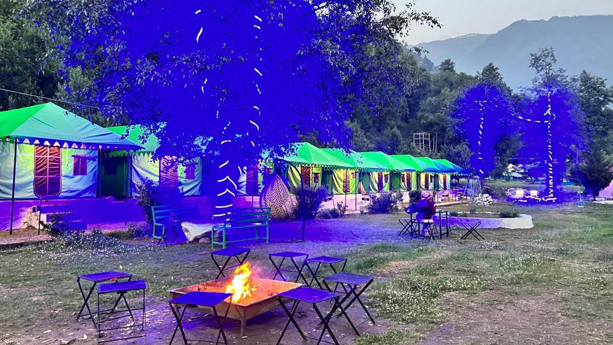 Himalayan Riverside Swiss Cottage Tents, Manali Manāli Exterior foto