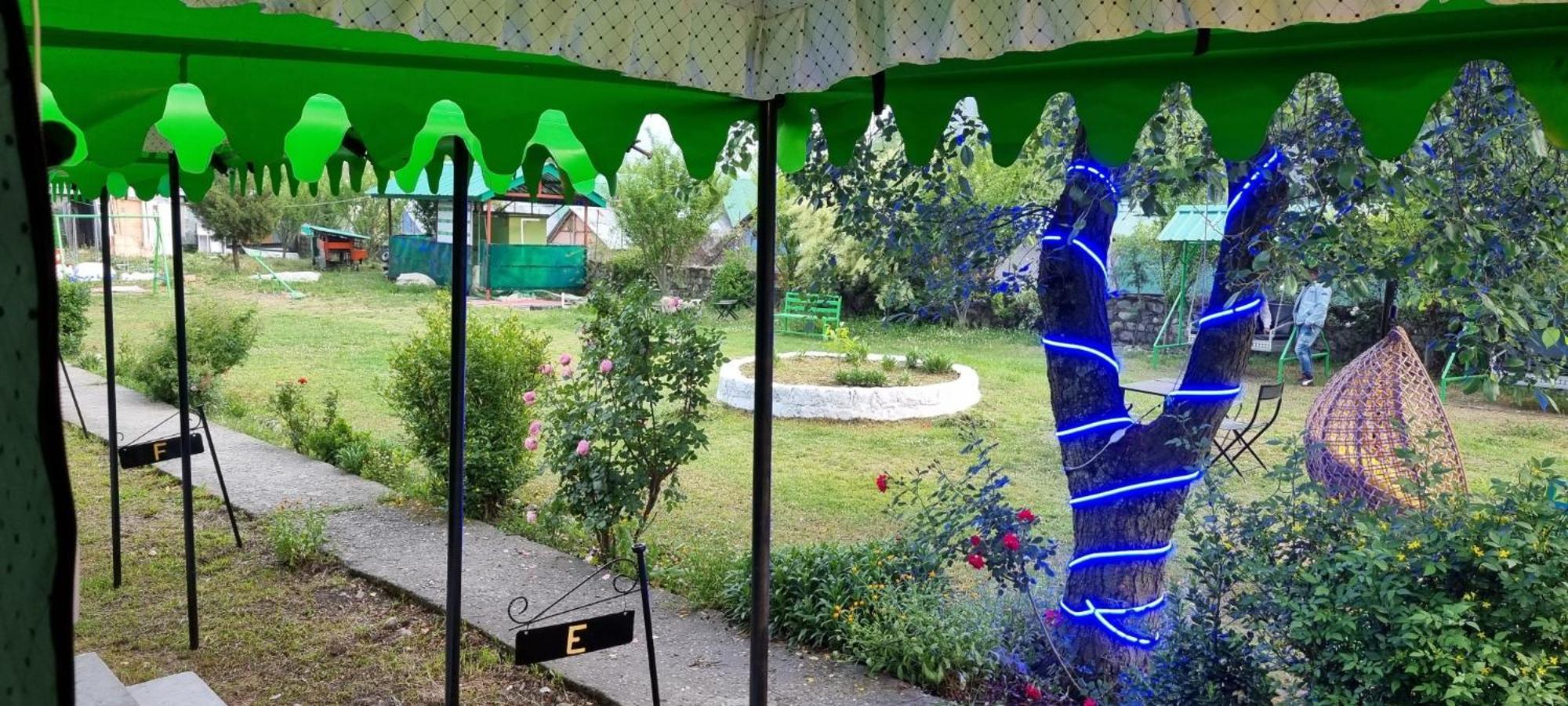 Himalayan Riverside Swiss Cottage Tents, Manali Manāli Exterior foto